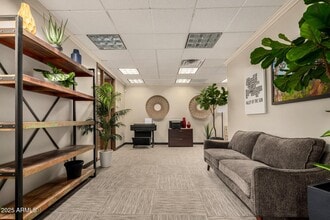 777 E Thomas Rd, Phoenix, AZ à louer Photo intérieure– Image 2 sur 3