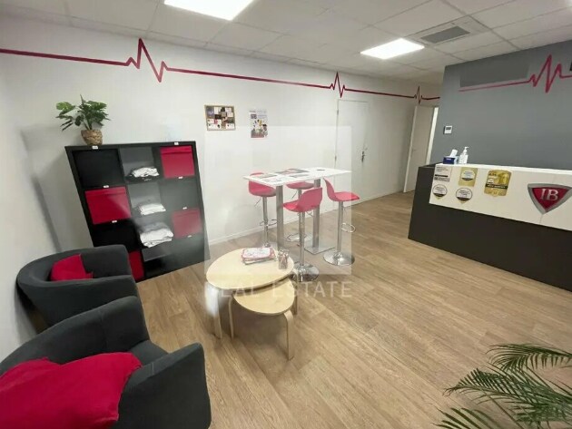 Bureau dans Genay à louer Photo intérieure– Image 1 sur 5