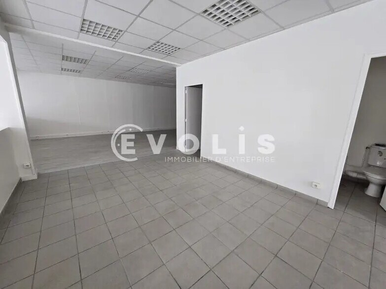 Bureau dans Palaiseau à louer - Photo intérieure – Image 3 sur 8