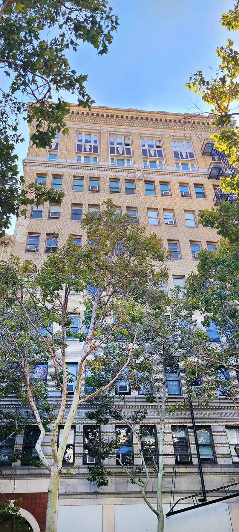 28 N 1st St, San Jose, CA à vendre Photo de l’immeuble– Image 1 sur 2