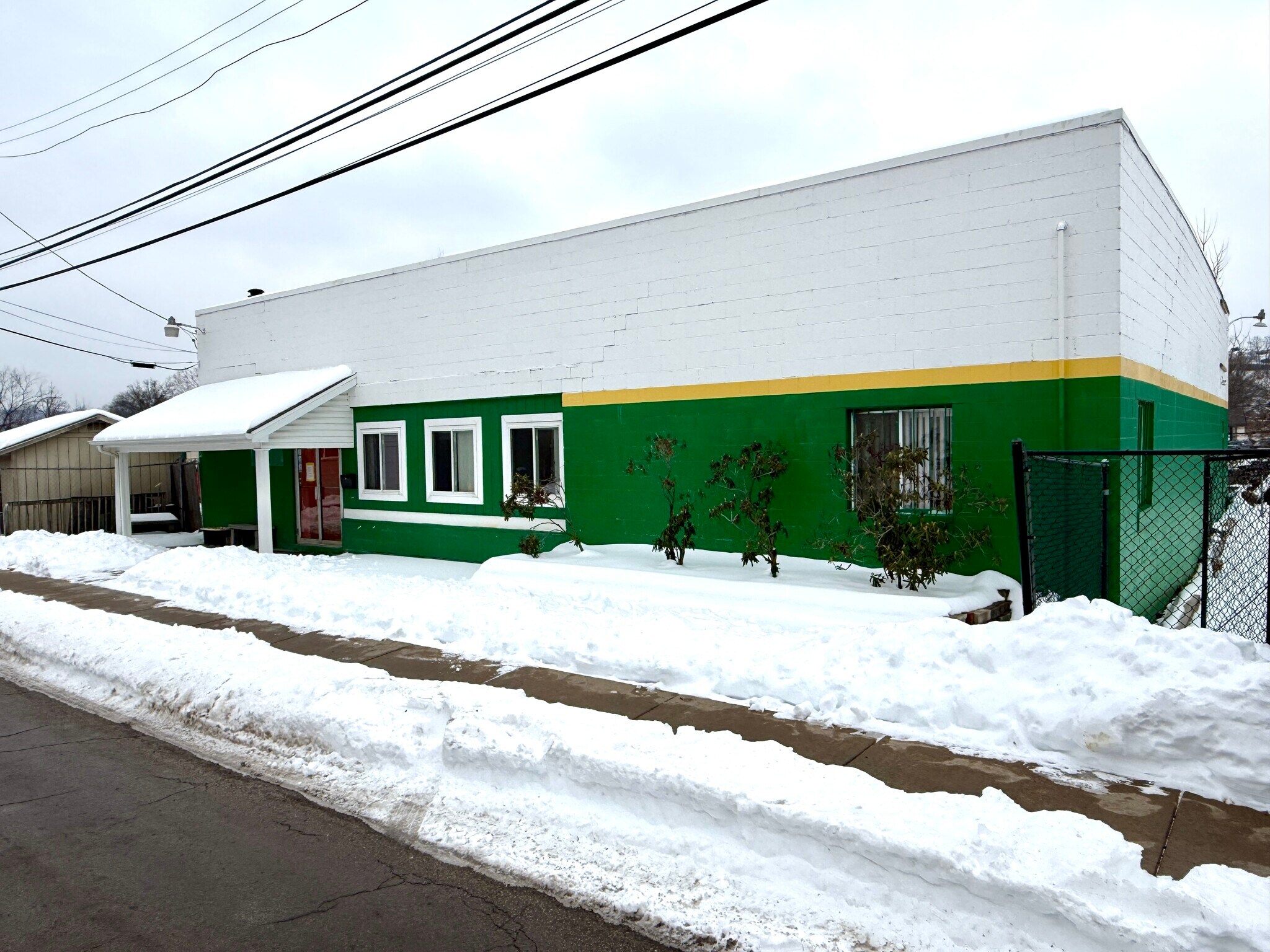 8 Logan St, Carnegie, PA à vendre Photo principale– Image 1 sur 10