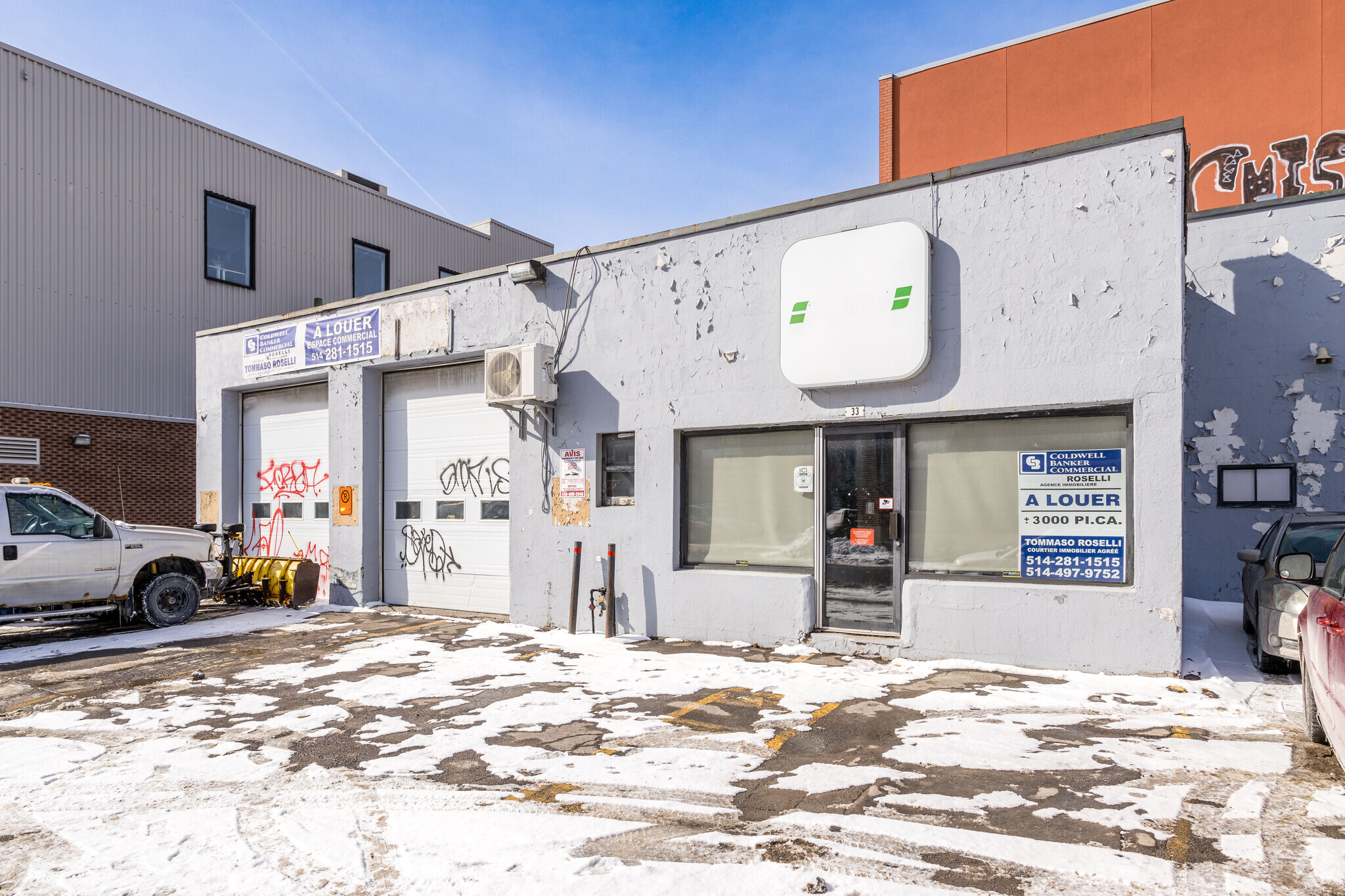 33 Av Mozart E, Montréal, QC à louer Photo de l’immeuble– Image 1 sur 5