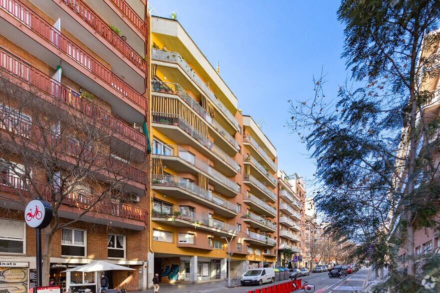 Carrer De Los Castillejos, 265, Barcelone, Barcelona à louer - Photo principale – Image 1 sur 3