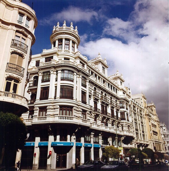 Calle Gran Vía, 6, Madrid, Madrid à louer - Photo de l’immeuble – Image 3 sur 15