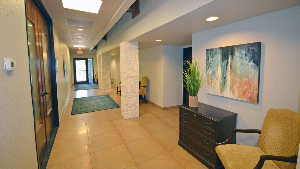 7035 Bee Caves Rd, Austin, TX à louer - Photo intérieure – Image 3 sur 6