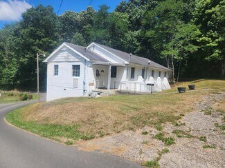 Plus de détails pour 105 Smith St, Beckley, WV - Spécialisé à vendre