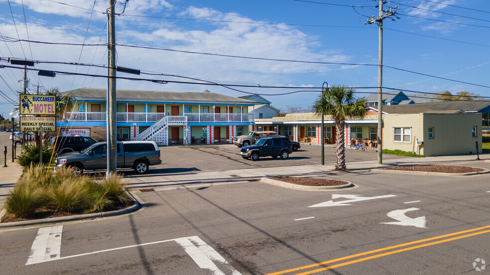 201 Cape Fear Blvd, Carolina Beach, NC à vendre - Photo de l’immeuble – Image 2 sur 22