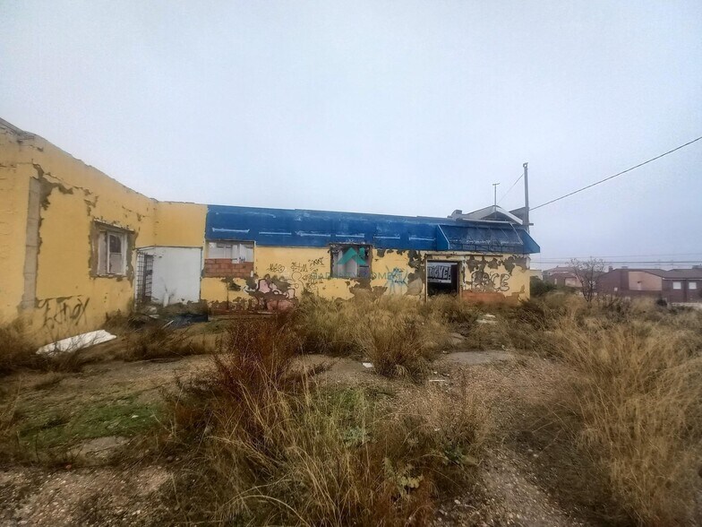 Local commercial dans Rincón de Soto, La Rioja à vendre - Photo de l’immeuble – Image 2 sur 5