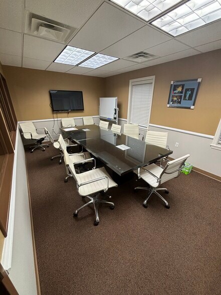 15 Newark Ave, Belleville, NJ à louer - Photo intérieure – Image 3 sur 8