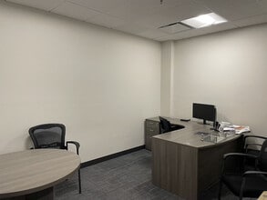 300 Ballardvale St, Wilmington, MA à louer Photo intérieure– Image 2 sur 16