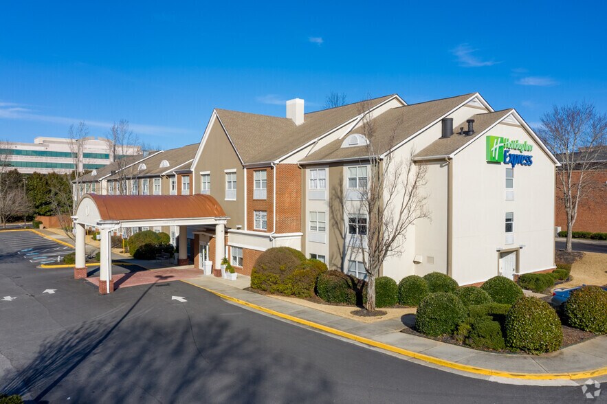 2950 Mansell Rd, Alpharetta, GA à vendre - Photo principale – Image 1 sur 8
