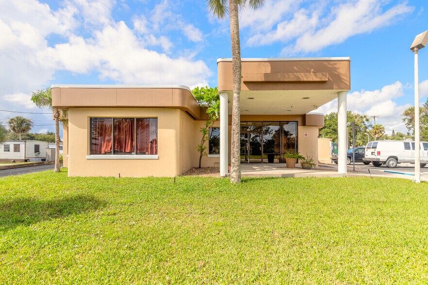 258 Riverside Dr, Daytona Beach, FL à vendre - Photo de l’immeuble – Image 3 sur 57