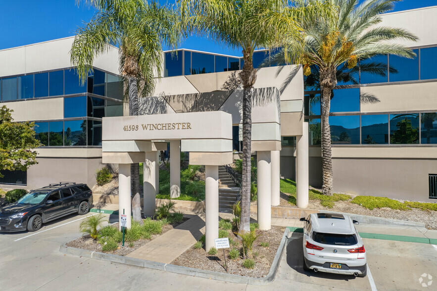 41593 Winchester Rd, Temecula, CA à louer - Photo de l’immeuble – Image 3 sur 7