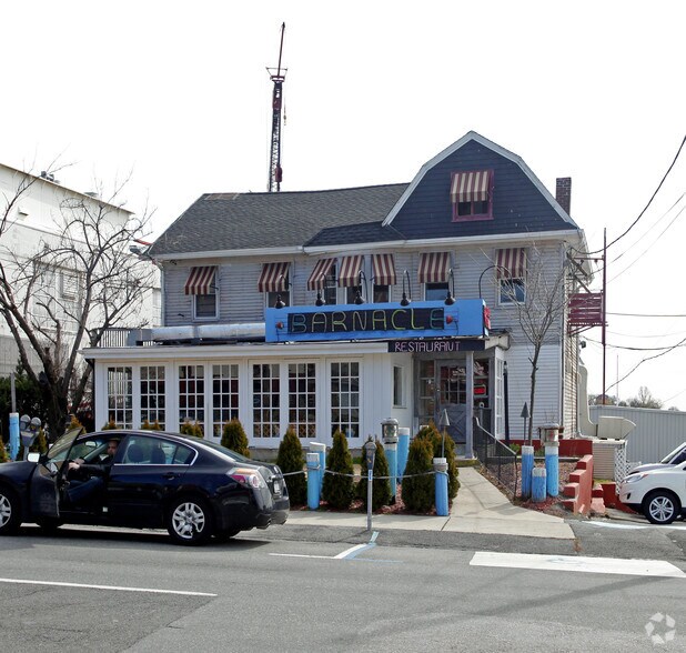 181 E Boston Post Rd, Mamaroneck, NY à louer - Photo de l’immeuble – Image 2 sur 2