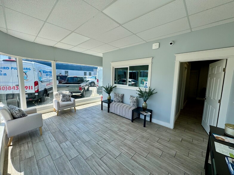 101 E 25th Ave, San Mateo, CA à louer - Photo intérieure – Image 2 sur 6