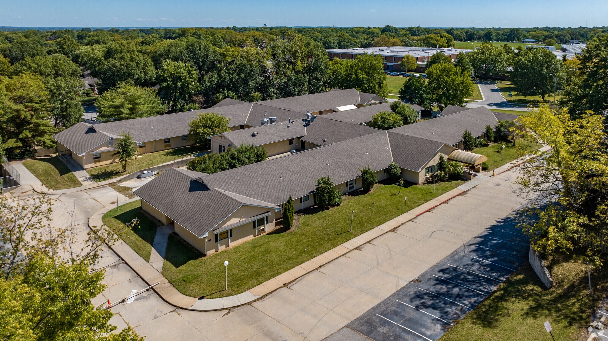 724 NE 79th Ter, Kansas City, MO à vendre Photo principale– Image 1 sur 17