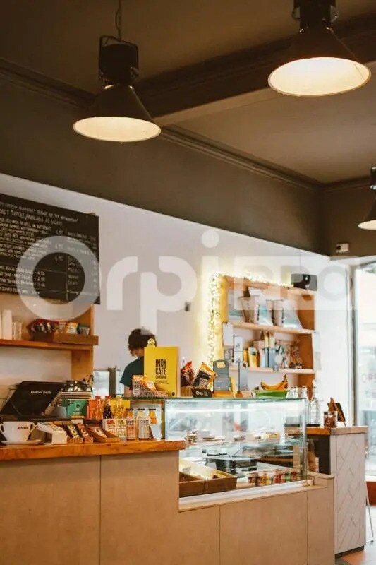 Plus de détails pour Local commercial à vendre