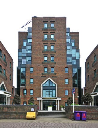 Plus de détails pour 13 Lanark Sq, Londres - Bureau à vendre