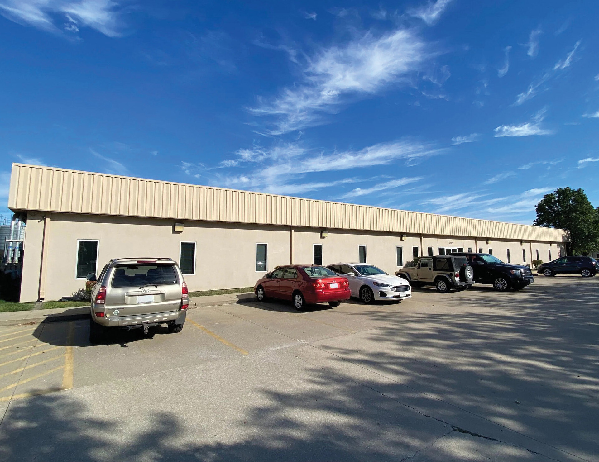 1009-1013 SE Browning Ave, Lee's Summit, MO à louer Photo de l’immeuble– Image 1 sur 6
