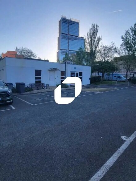 Bureau dans Paris à louer - Photo de l’immeuble – Image 2 sur 18