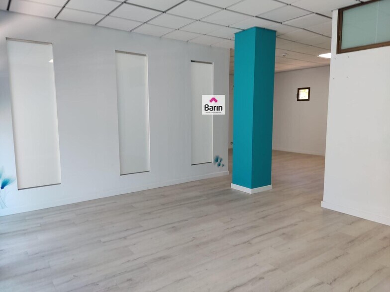 Local commercial dans Córdoba, Córdoba à louer - Photo de l’immeuble – Image 1 sur 10