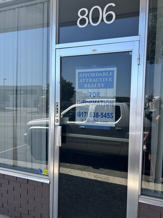 Plus de détails pour 806-812 E Abram St, Arlington, TX - Local commercial à louer