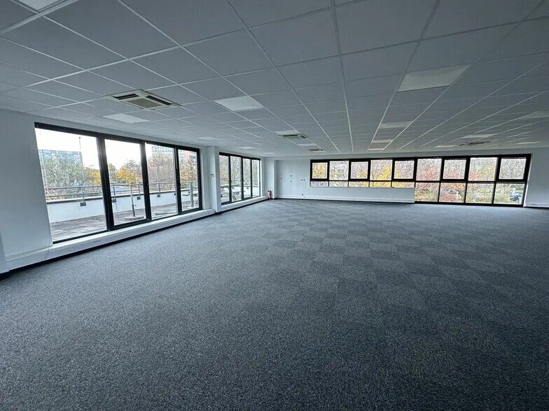 Bureau dans Schiltigheim à louer - Photo de l’immeuble – Image 1 sur 8
