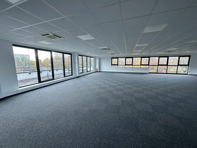 Plus de détails pour Bureau à louer