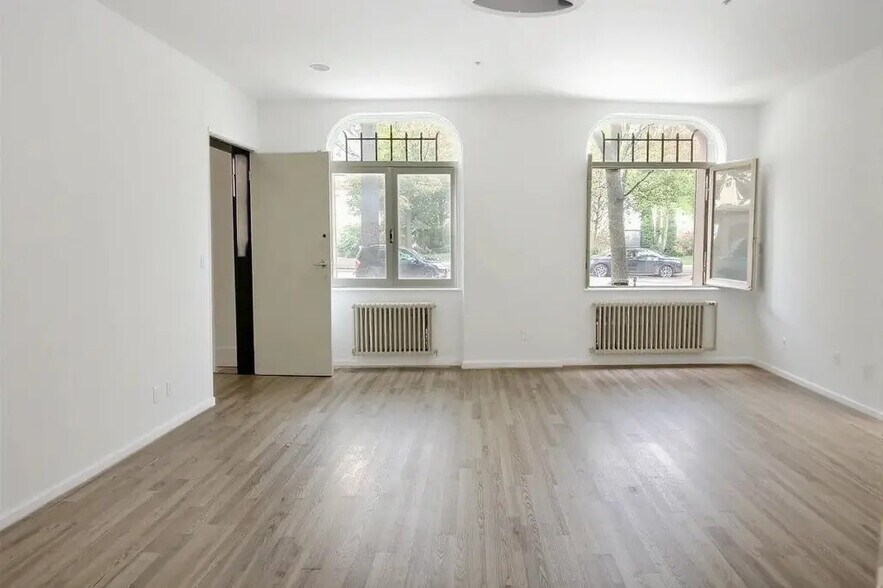Bureau dans Paris à louer - Photo de l’immeuble – Image 3 sur 8