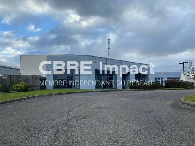 Plus de détails pour Local d’activités à vendre