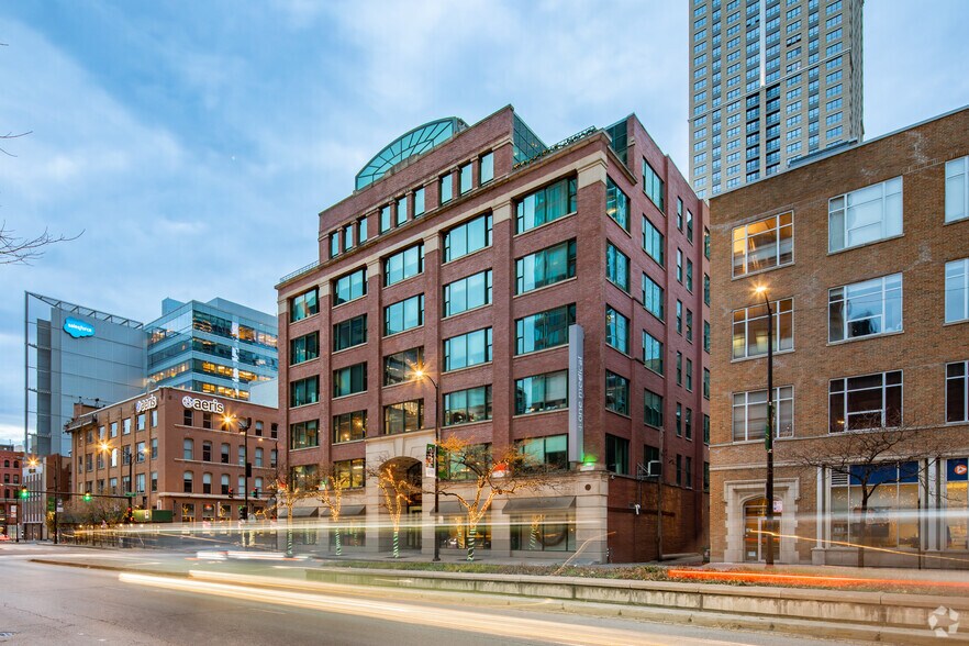 415 N LaSalle Dr, Chicago, IL à louer - Photo de l’immeuble – Image 1 sur 6
