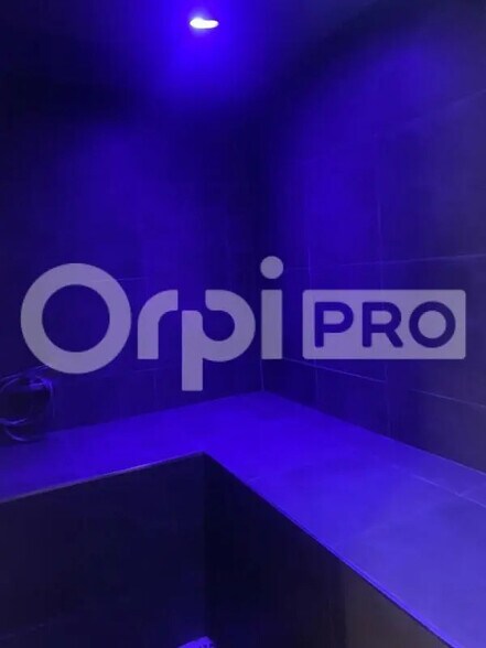 Local commercial dans Esbly à louer - Photo intérieure – Image 2 sur 7