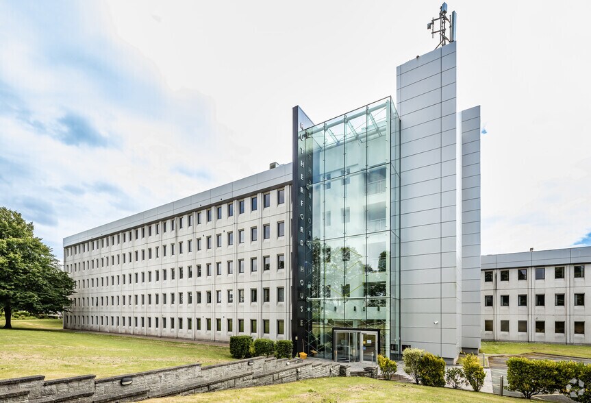 1 Warrington Rd, Warrington à louer - Photo de l’immeuble – Image 1 sur 23