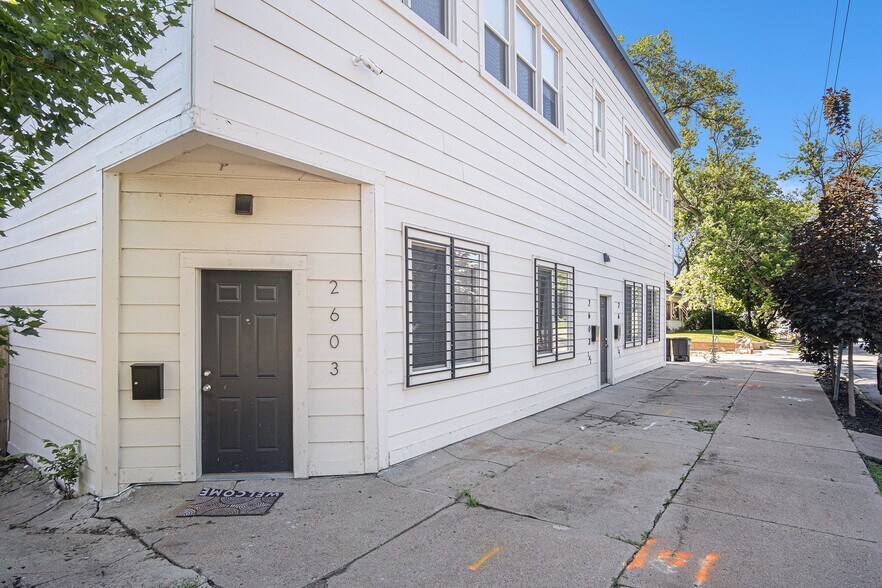 2601-2603 N 45th St, Omaha, NE à vendre - Photo de l’immeuble – Image 3 sur 51