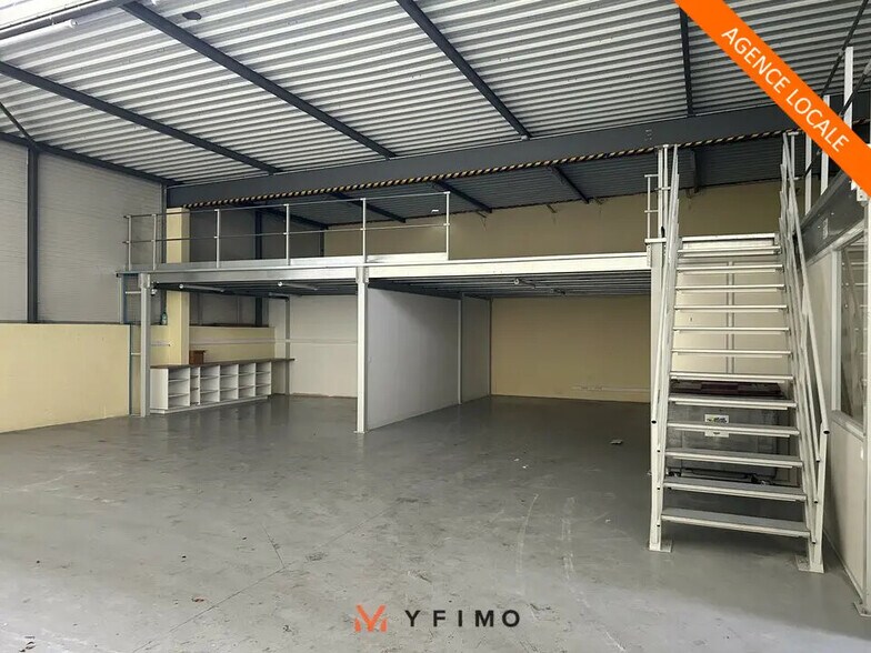 Local d’activités dans FRÉPILLON à louer - Photo intérieure – Image 2 sur 9