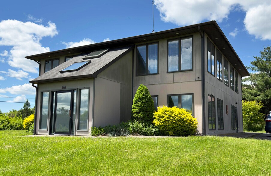 121 Commercial Blvd, Blakeslee, PA à louer - Photo de l’immeuble – Image 1 sur 11