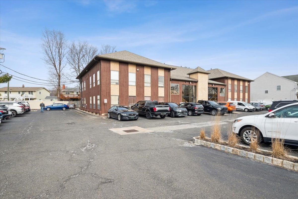 495 Union Ave, Middlesex, NJ à louer Photo intérieure– Image 1 sur 19