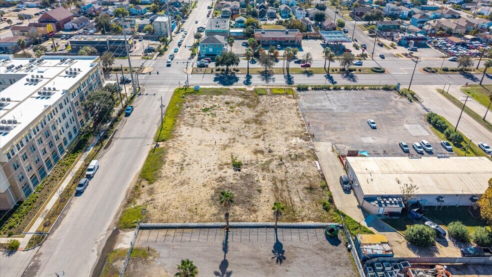 5302 Broadway Ave, Galveston, TX à vendre - Photo de l’immeuble – Image 3 sur 9