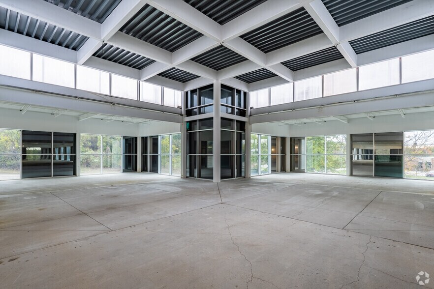 173 Industry Dr, Pittsburgh, PA à louer - Photo intérieure – Image 3 sur 25