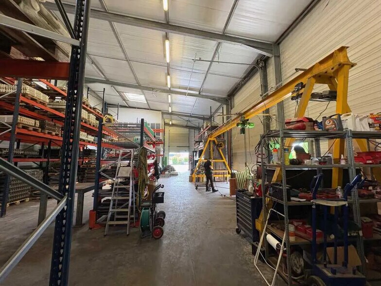 Industriel/Logistique dans MARCILLY-D'AZERGUES à louer - Photo de l’immeuble – Image 1 sur 13