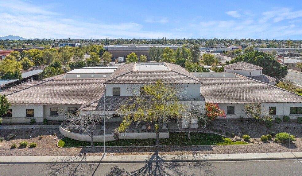 1835 S Extension Rd, Mesa, AZ à louer - Photo de l’immeuble – Image 3 sur 6