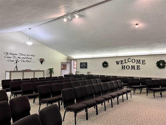 206 N 2nd St, Tonkawa, OK à vendre - Photo intérieure – Image 3 sur 9