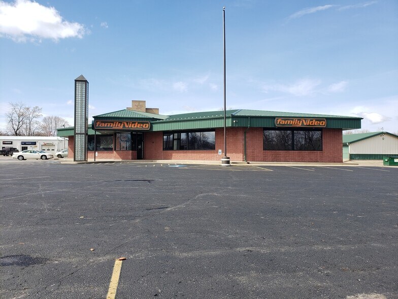 819 Albia Rd, Ottumwa, IA à louer - Photo de l’immeuble – Image 2 sur 6