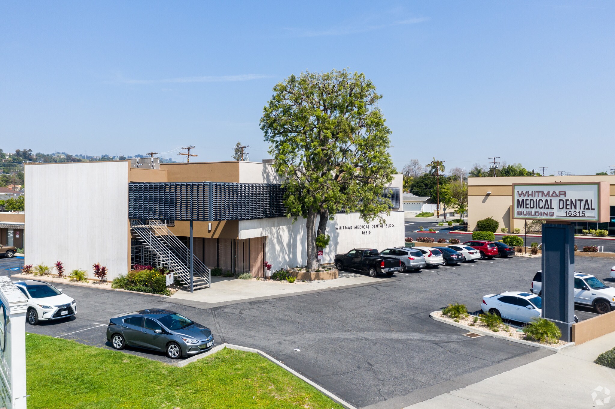 16315 E Whittier Blvd, Whittier, CA à louer Photo de l’immeuble– Image 1 sur 15