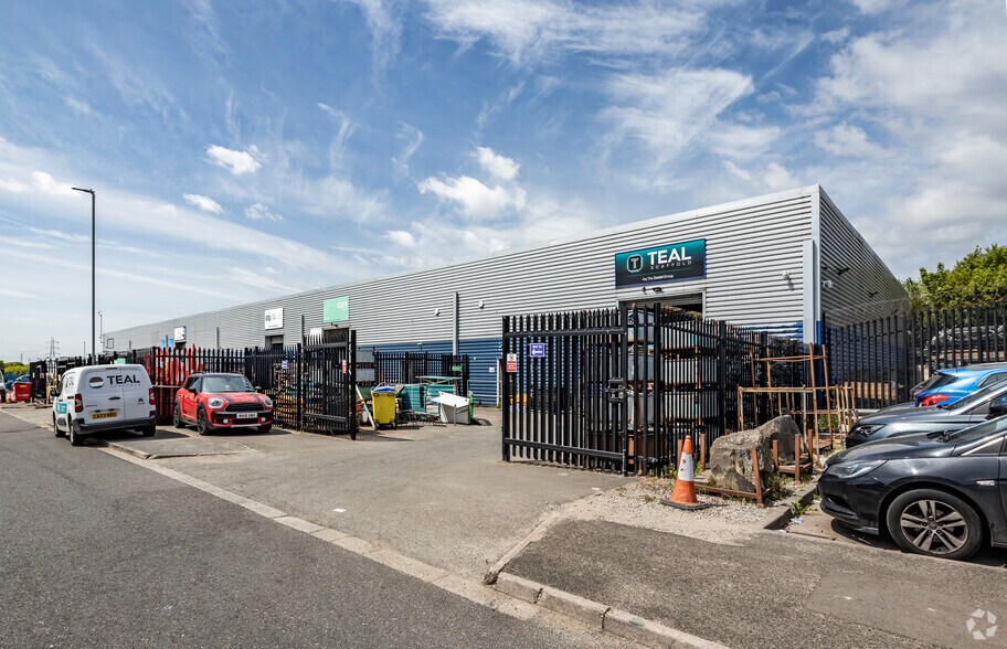 Britonwood Trading Estate, Liverpool à louer - Photo de l’immeuble – Image 2 sur 6
