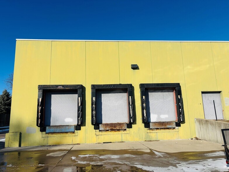 7301 Maplecrest Rd, Fort Wayne, IN à louer - Photo de l’immeuble – Image 3 sur 5