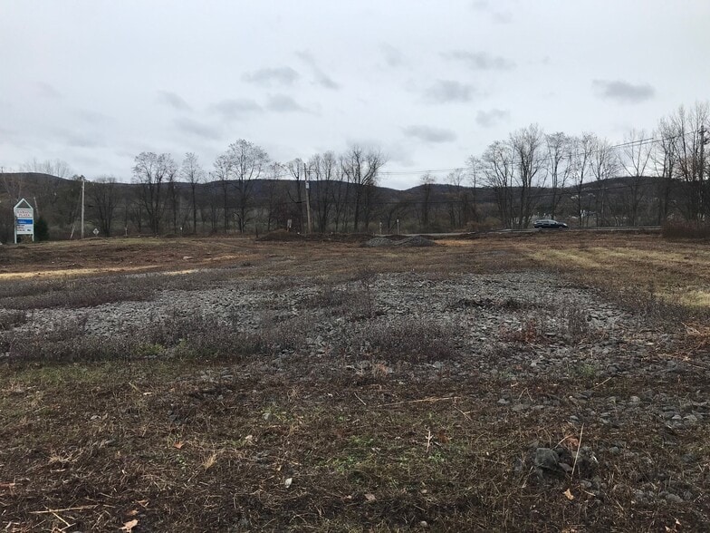 1649 Route 202, Pomona, NY à louer - Photo de l’immeuble – Image 2 sur 9