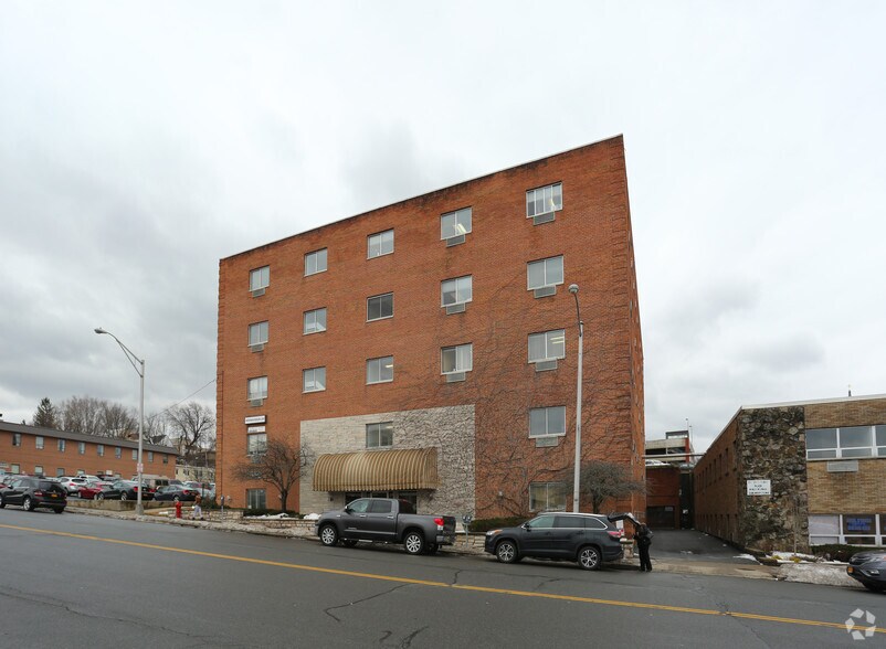 650 Franklin St, Schenectady, NY à louer - Photo principale – Image 1 sur 6