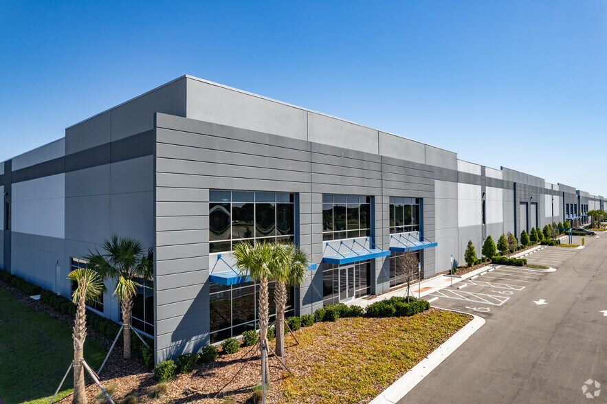 2801 General Electric Dr, Apopka, FL à louer - Photo de l’immeuble – Image 3 sur 11