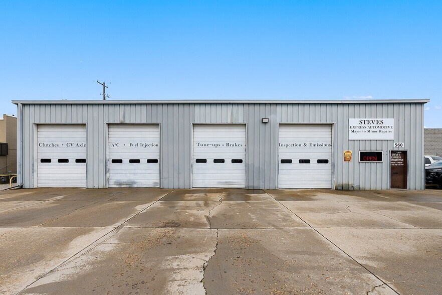 560 W 800 S, Bountiful, UT à vendre - Photo principale – Image 1 sur 21